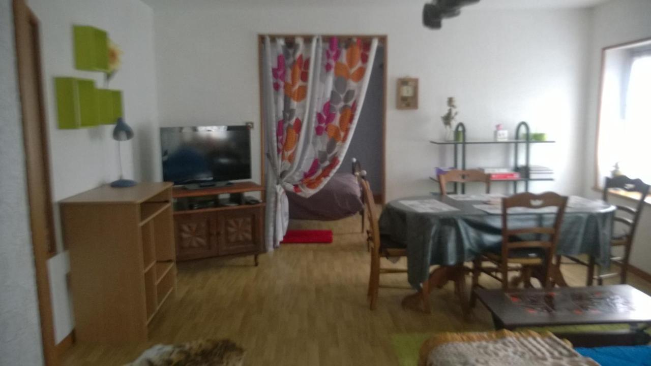 Gite Appartement Du Pays Des Lacs De Pierre Percee Celles-sur-Plaine Zewnętrze zdjęcie